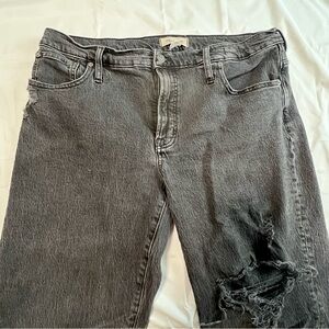 Madewell Brand - The Mid-rise Perfect Vintage Straight Jean - Size 32.